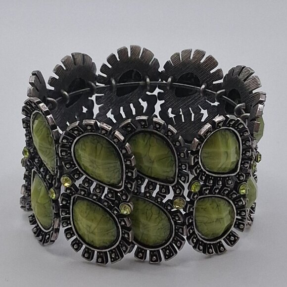 Open Cuff Bracelet Green Stones Wide 1 3/4 - Picture 1 of 4